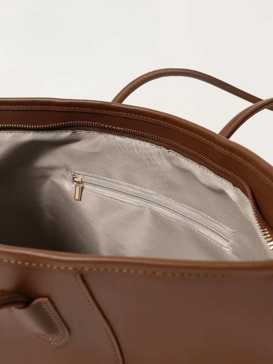 Sac à main cabas grand format, simili vegan souple, compartiments pratiques, résistant à l'eau, idéal travail et quotidien, modèle Camille - Sac à main - Marron