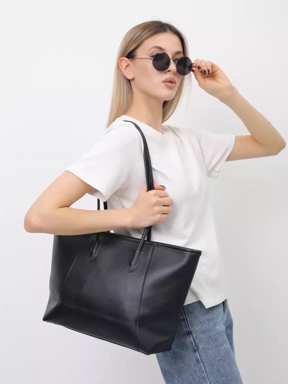 Sac à main cabas grand format, simili vegan souple, compartiments pratiques, résistant à l'eau, idéal travail et quotidien, modèle Camille - Sac à main - Noir