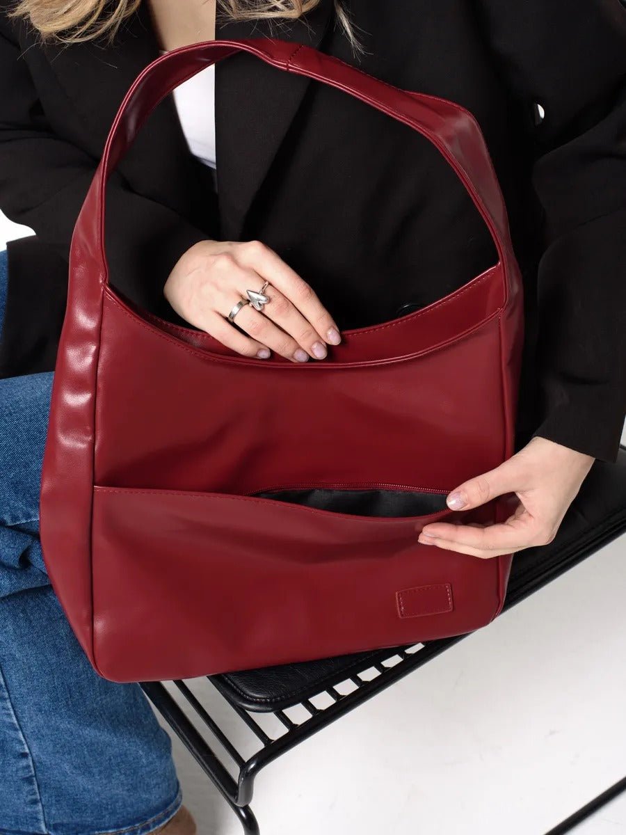 Sac à main en simili vegan, élégant et tendance, style hobo, modèle Cécile - Sac à main - Rouge