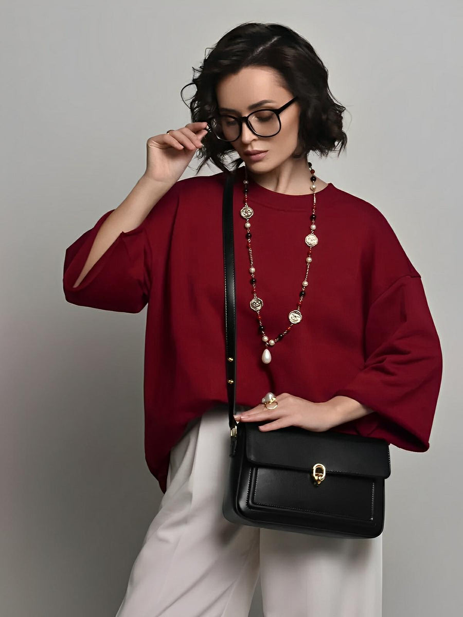Sac à main en simili vegan, rabat élégant, design minimaliste, porté main ou épaule, format compact, modèle Cindy - Sac à main - Noir