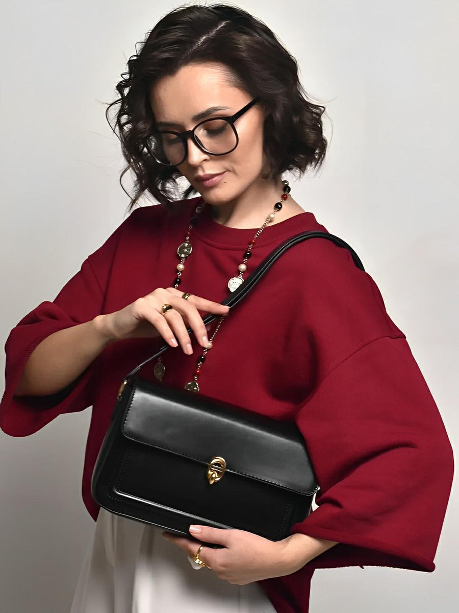 Sac à main en simili vegan, rabat élégant, design minimaliste, porté main ou épaule, format compact, modèle Cindy - Sac à main - Noir