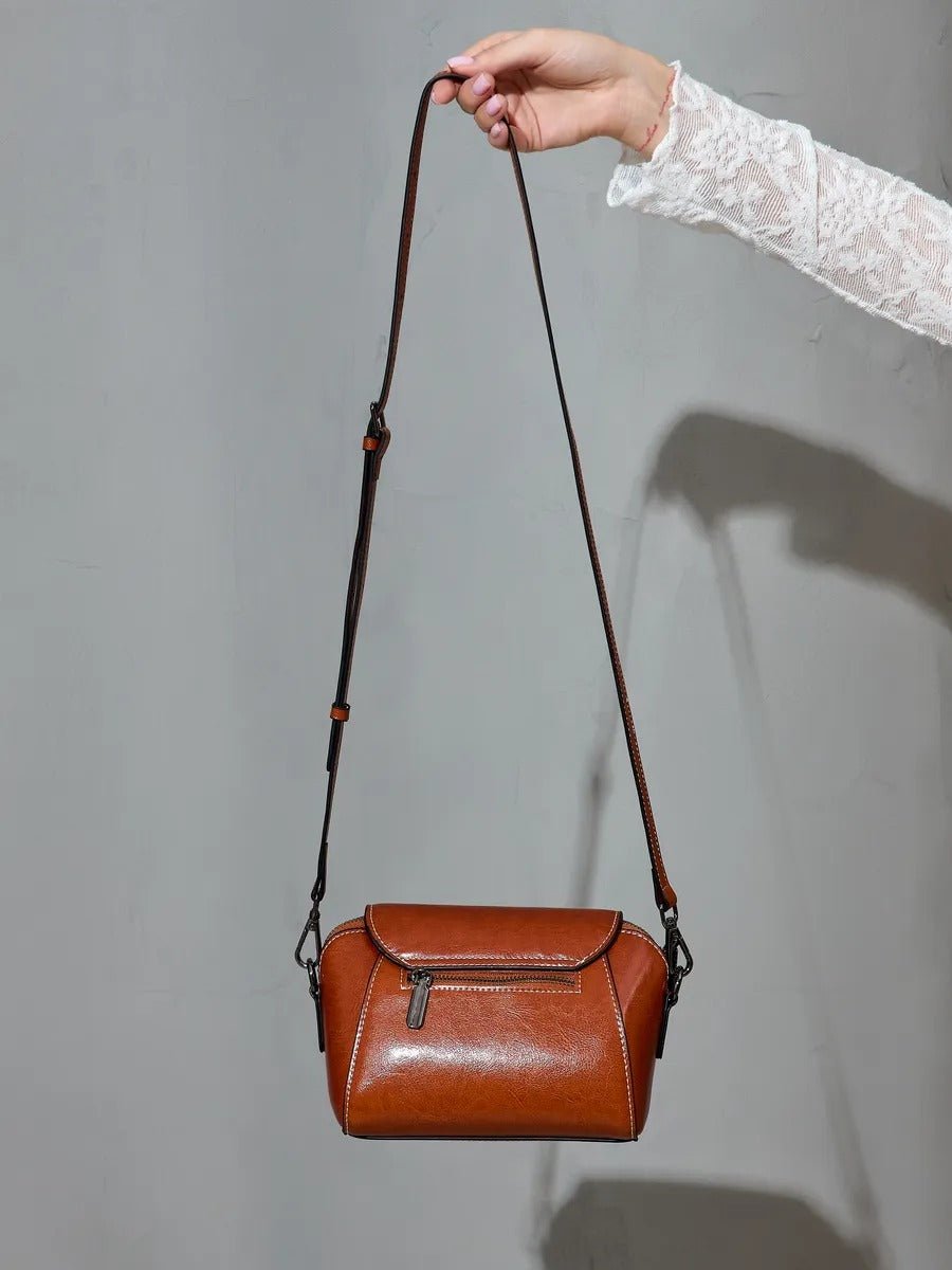 Sac bandoulière femme cuir, petit sac rigide, format rectangulaire, compartiments multiples, modèle Azeline - Sac à main - Camel