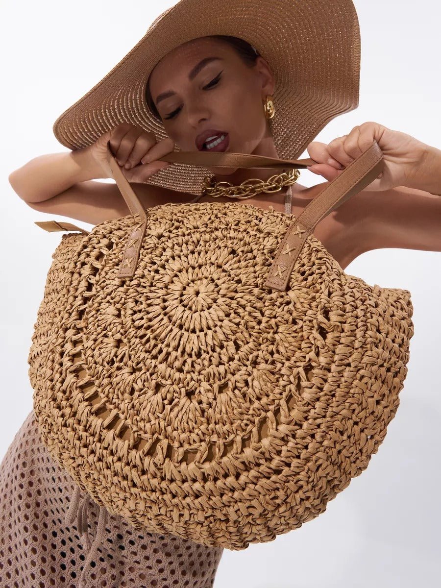 Sac de plage rond raphia, cabas plage bohème, grand sac d'été pour femme, tote - bag de vacances, modèle Gabriella - Sac de plage - Camel