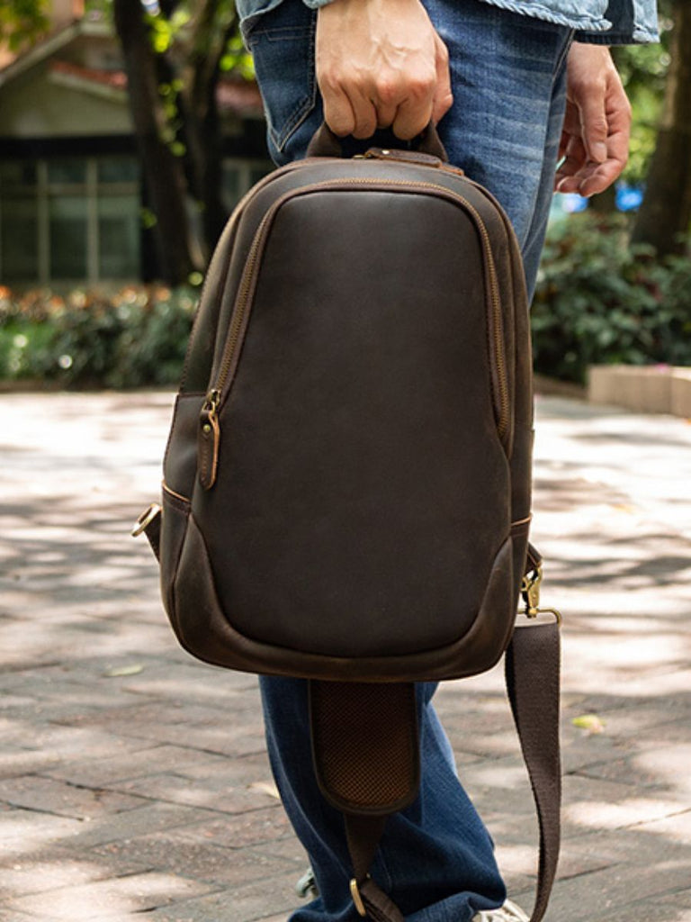 Sacoche d'épaule en cuir, pour l'homme contemporain, USB intégré, modèle Béranger - Sacoche - Café